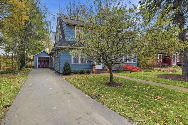 11 Golf Avenue, Pittsford, NY 14534