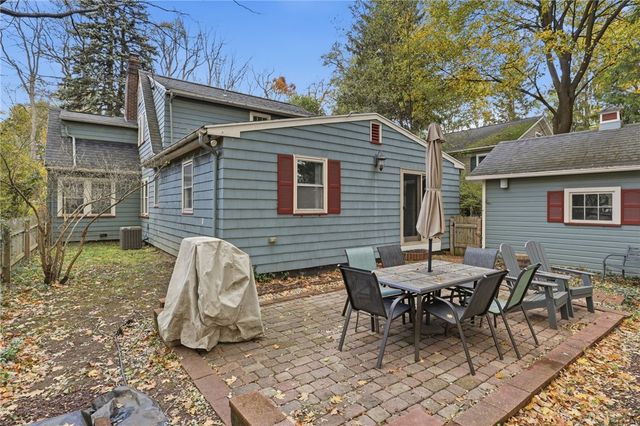 11 Golf Avenue, Pittsford, NY 14534