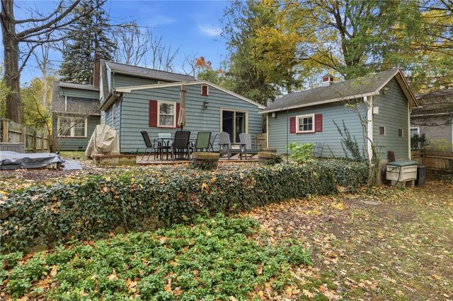 11 Golf Avenue, Pittsford, NY 14534