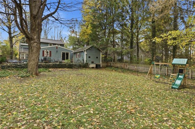 11 Golf Avenue, Pittsford, NY 14534