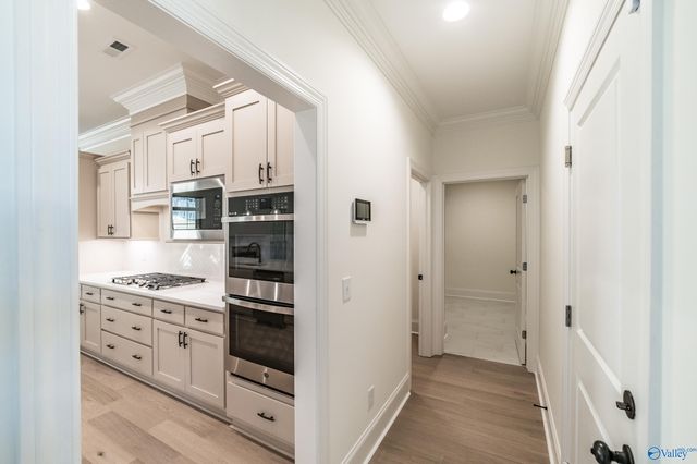 9117 Wagon Pass Way, Owens Cross Roads, AL 35763