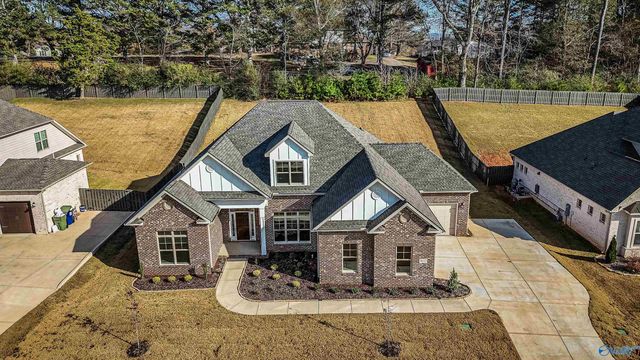 9117 Wagon Pass Way, Owens Cross Roads, AL 35763