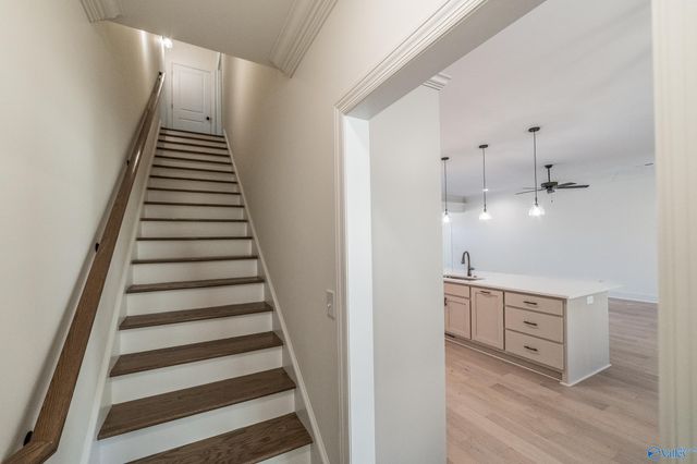 9117 Wagon Pass Way, Owens Cross Roads, AL 35763