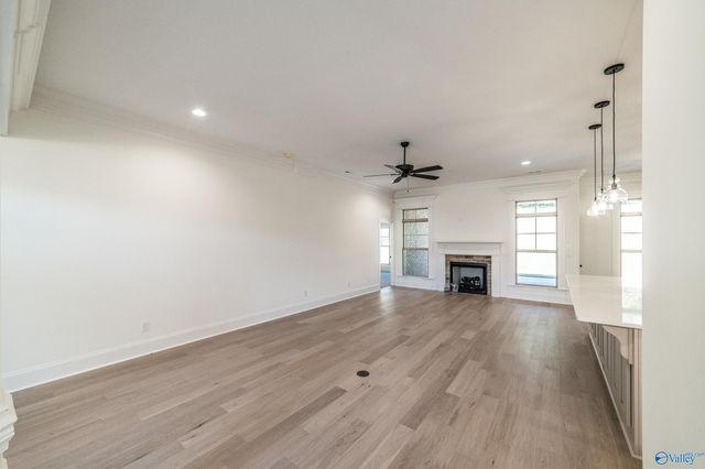 9117 Wagon Pass Way, Owens Cross Roads, AL 35763