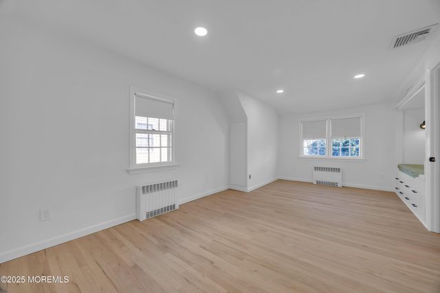 72 Kempson Place, Metuchen, NJ 08840