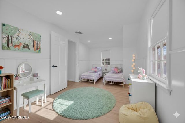 72 Kempson Place, Metuchen, NJ 08840