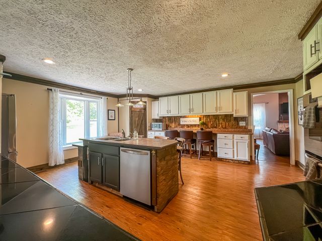 1751 Old Hillsboro Rd, Franklin, TN 37069