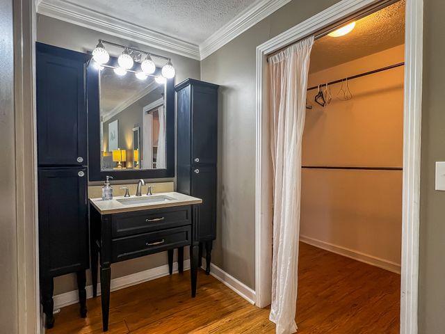1751 Old Hillsboro Rd, Franklin, TN 37069