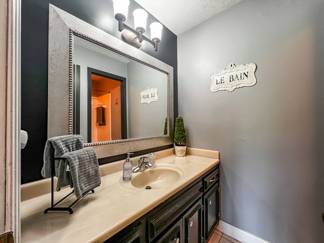 1751 Old Hillsboro Rd, Franklin, TN 37069