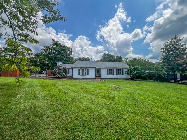 1751 Old Hillsboro Rd, Franklin, TN 37069
