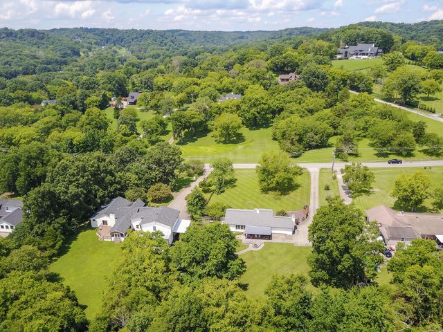 1751 Old Hillsboro Rd, Franklin, TN 37069