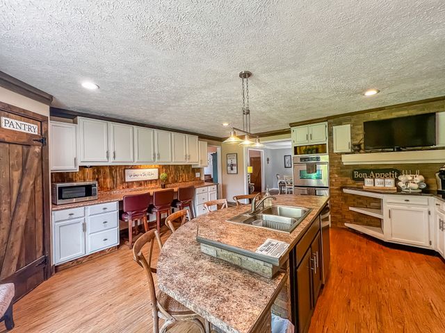 1751 Old Hillsboro Rd, Franklin, TN 37069