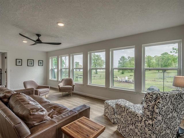 316 N L Street, Eufaula, OK 74432