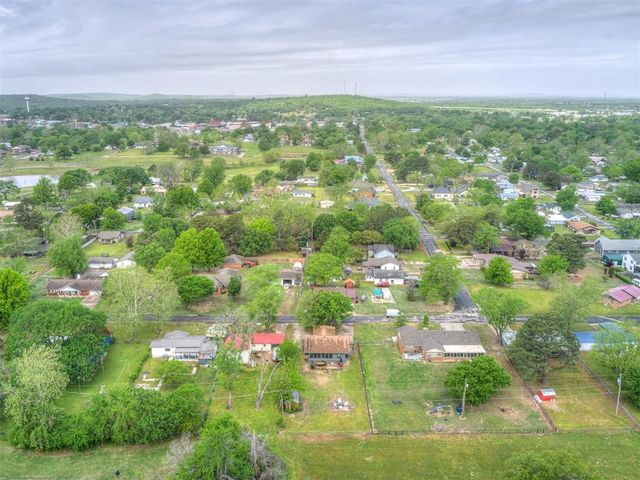 316 N L Street, Eufaula, OK 74432