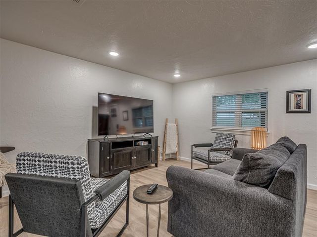 316 N L Street, Eufaula, OK 74432