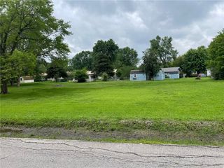 207 Saint George Avenue, Berryville, AR 72616