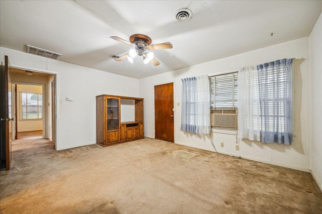 1733 Jones Street, Rosenberg, TX 77471