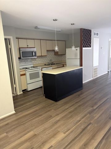 6107 Snug Harbor Drive 6207, Montgomery, TX 77356