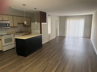 6107 Snug Harbor Drive 6207, Montgomery, TX 77356