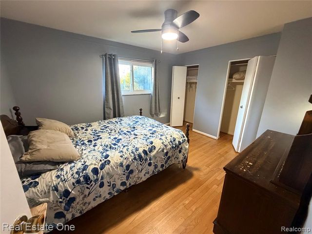 7423 17 Mile Road, Sterling Heights, MI 48313