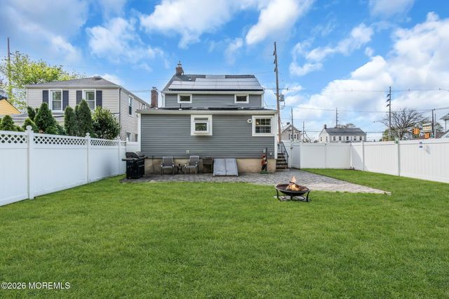 63 Broadway, Keyport, NJ 07735