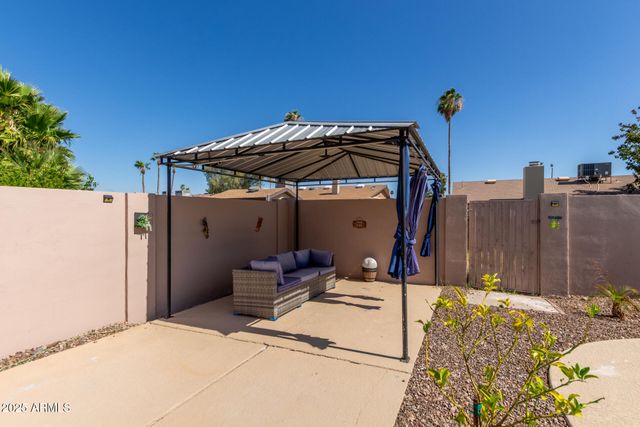 3529 W SAINT MORITZ Lane, Phoenix, AZ 85053