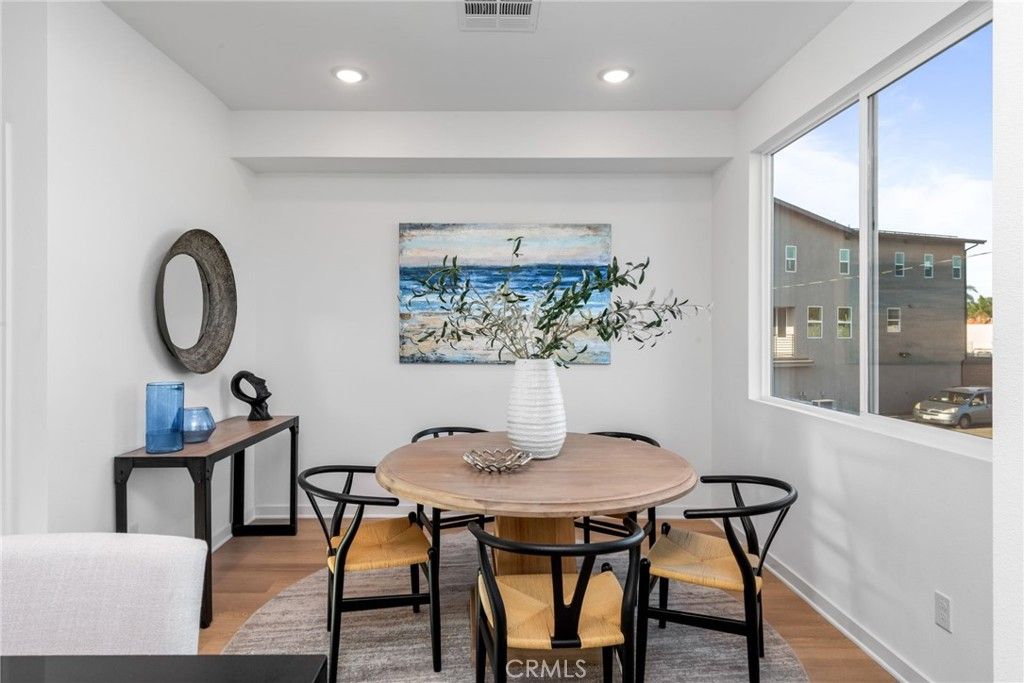 Image 18 of property listing at 1114 Santo Antonio Drive, Colton, CA 92324