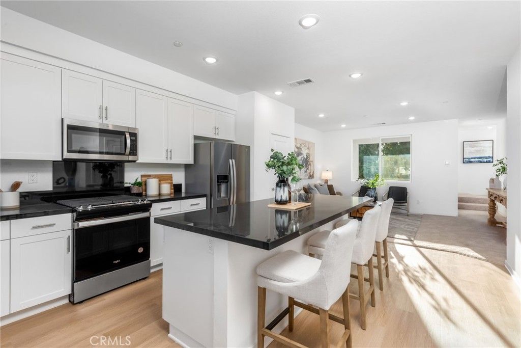 Image 19 of property listing at 1114 Santo Antonio Drive, Colton, CA 92324