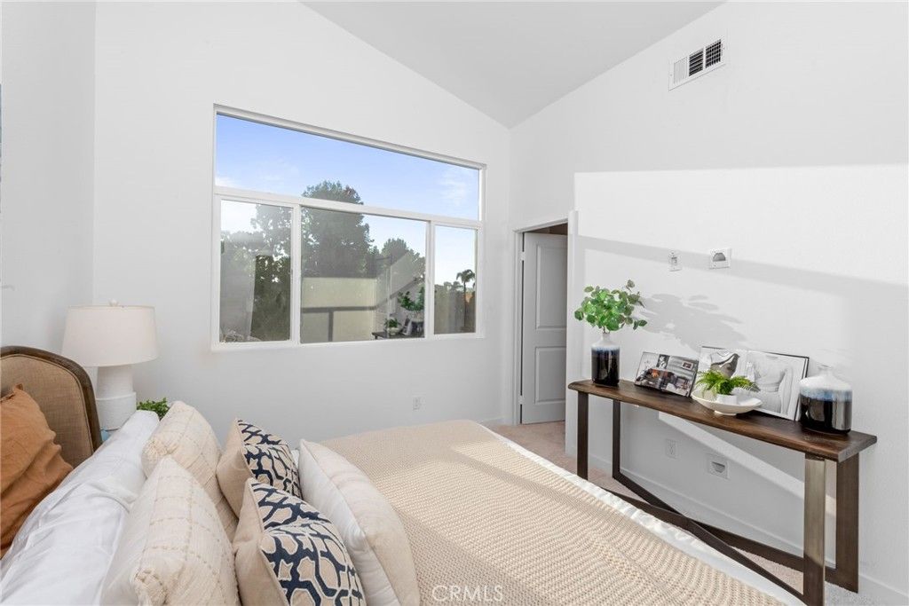 Image 26 of property listing at 1114 Santo Antonio Drive, Colton, CA 92324