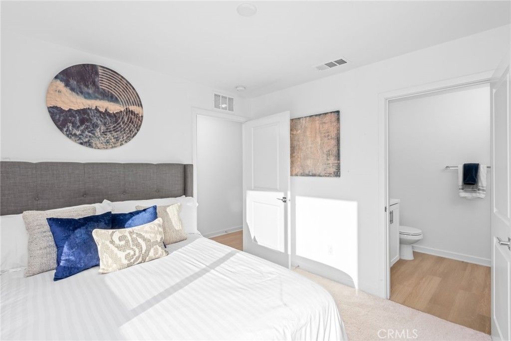 Image 4 of property listing at 1114 Santo Antonio Drive, Colton, CA 92324