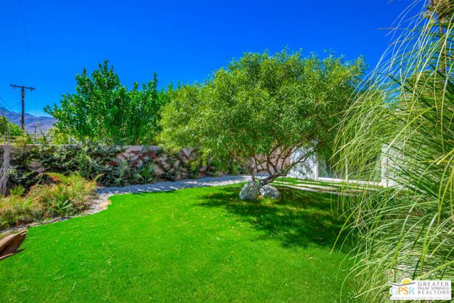 2405 E Francis Drive, Palm Springs, CA 92262