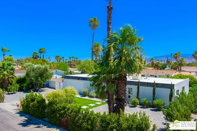 2405 E Francis Drive, Palm Springs, CA 92262