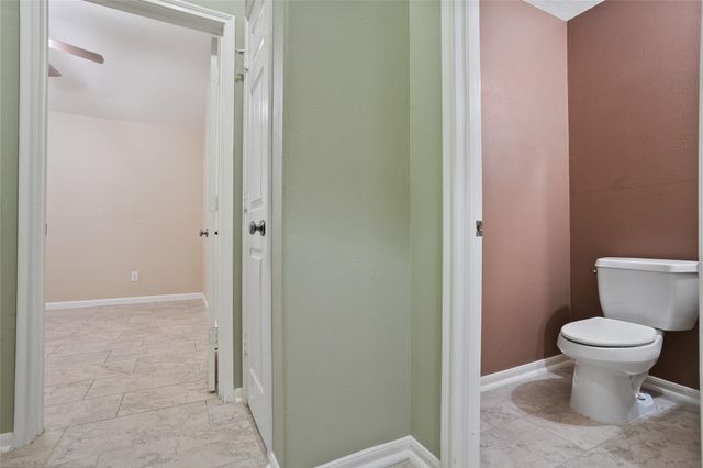 8723 Rocky Knoll Lane, Rosenberg, TX 77469