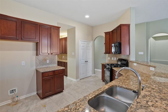 8723 Rocky Knoll Lane, Rosenberg, TX 77469