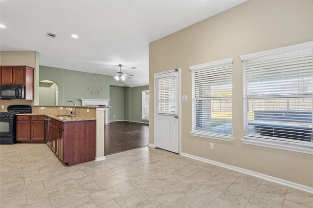 8723 Rocky Knoll Lane, Rosenberg, TX 77469