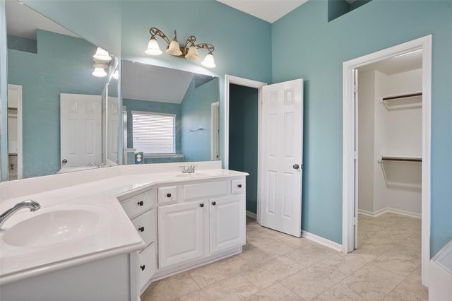 8723 Rocky Knoll Lane, Rosenberg, TX 77469