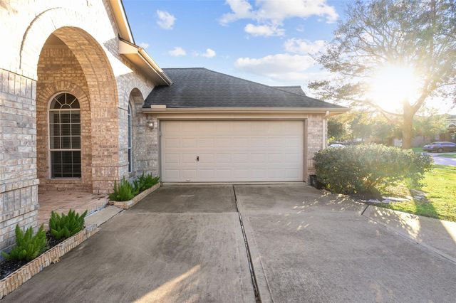 8723 Rocky Knoll Lane, Rosenberg, TX 77469