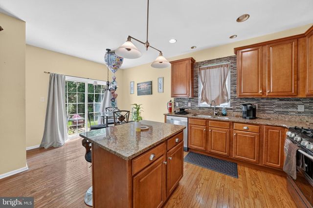 58 SENECA LN, Bordentown, NJ 08505