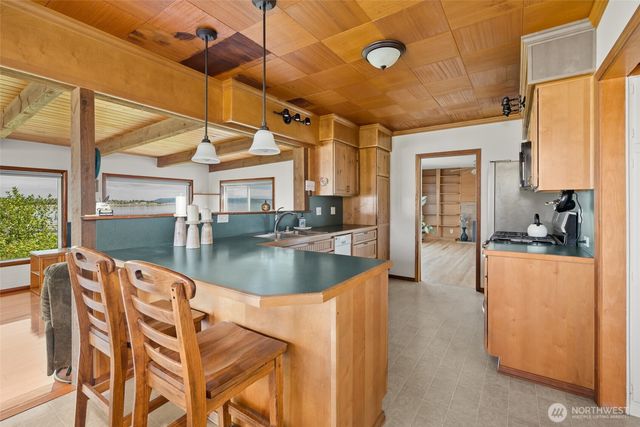 3224 SW Scenic Heights Street, Oak Harbor, WA 98277