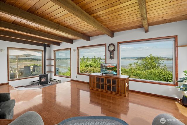 3224 SW Scenic Heights Street, Oak Harbor, WA 98277