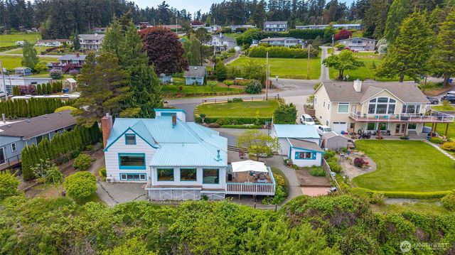 3224 SW Scenic Heights Street, Oak Harbor, WA 98277