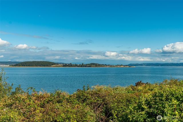 3224 SW Scenic Heights Street, Oak Harbor, WA 98277