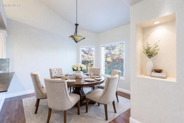 3126 Riesling Path, Redding, CA 96001