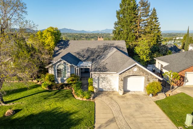 3126 Riesling Path, Redding, CA 96001