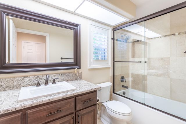 3126 Riesling Path, Redding, CA 96001