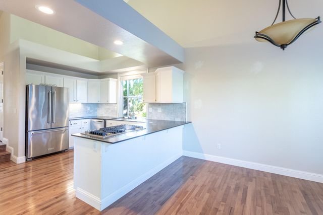 3126 Riesling Path, Redding, CA 96001