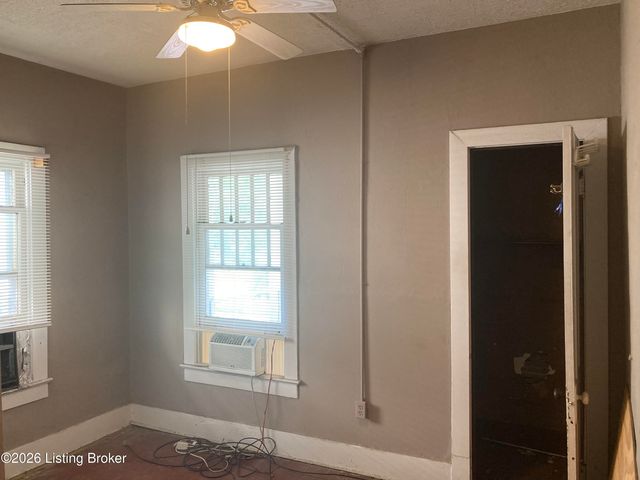 2519 Magazine St, Louisville, KY 40211