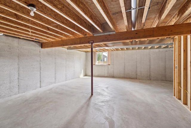 2127 W KOHL DRIVE, Appleton, WI 54913