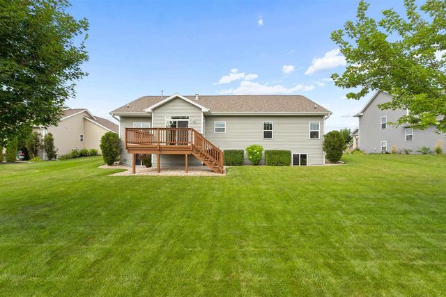 2127 W KOHL DRIVE, Appleton, WI 54913