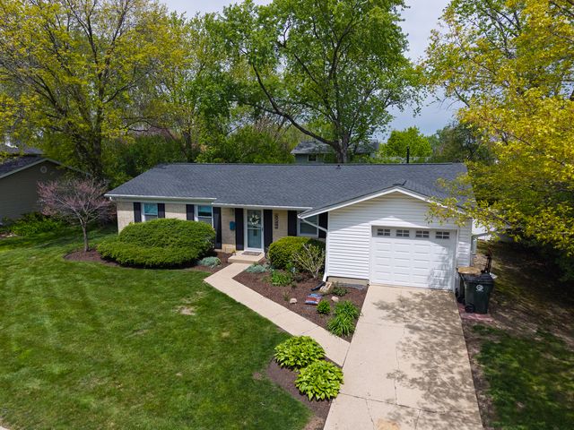 852 E Anderson Drive, Palatine, IL 60074